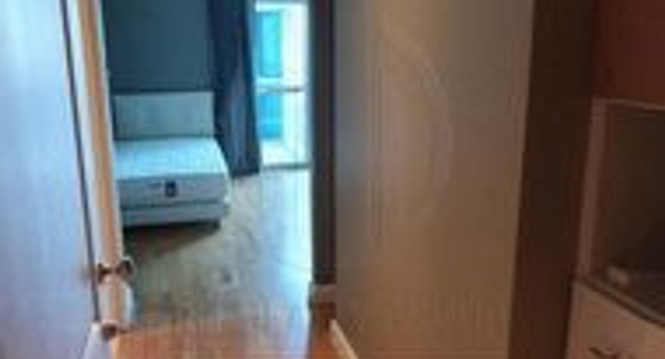 À louer 4 chambres condo à Pathum Wan, Bangkok