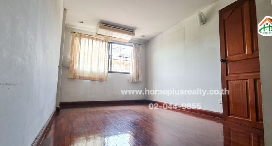 For sale 3 bedrooms townhouse in Phaya Thai, Bangkok