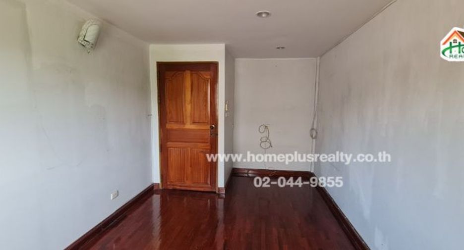 For sale 3 bedrooms townhouse in Phaya Thai, Bangkok