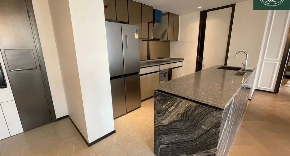For rent 2 bed condo in Watthana, Bangkok