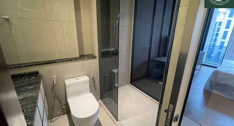 For rent 2 bed condo in Watthana, Bangkok