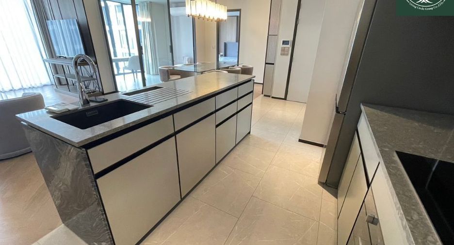 For rent 2 bed condo in Watthana, Bangkok