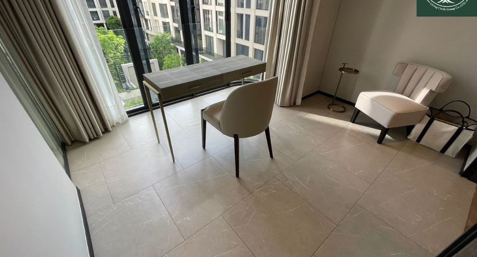 For rent 2 bed condo in Watthana, Bangkok