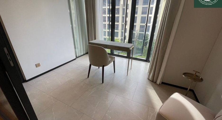 For rent 2 bed condo in Watthana, Bangkok
