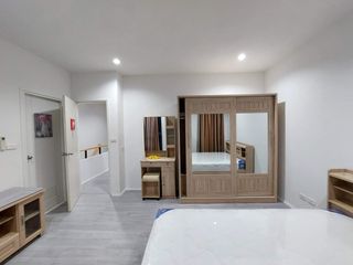 For rent 2 bedrooms townhouse in Mueang Pathum Thani, Pathum Thani