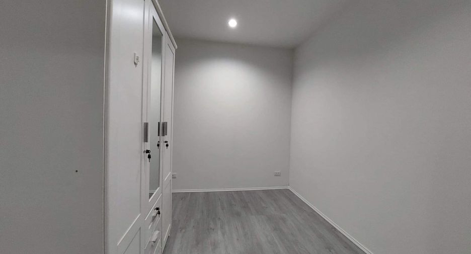 For rent 2 bedrooms townhouse in Mueang Pathum Thani, Pathum Thani