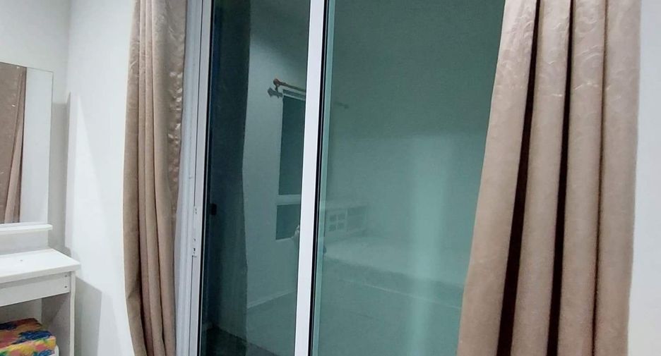 For rent 2 bedrooms townhouse in Mueang Pathum Thani, Pathum Thani