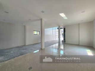 For sale warehouse in Lam Luk Ka, Pathum Thani