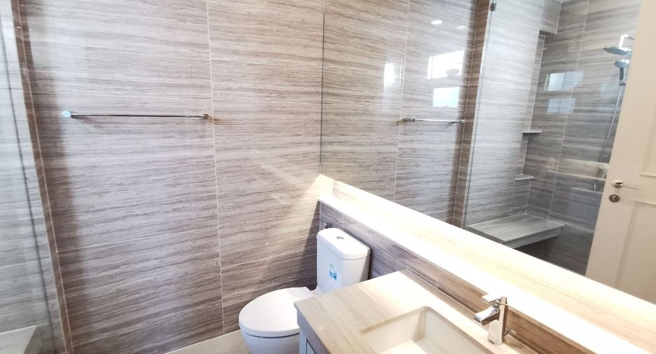 For sale 5 bedrooms house in Suan Luang, Bangkok