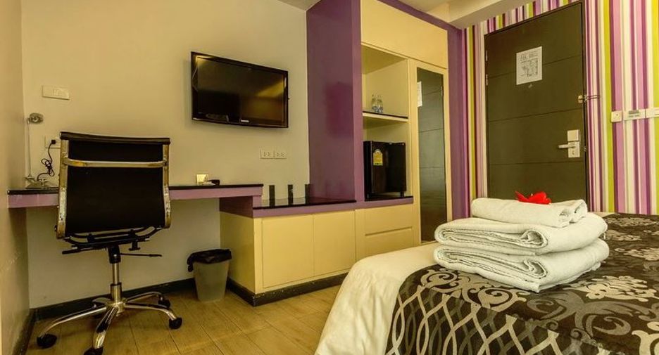For sale hotel in Phra Khanong, Bangkok
