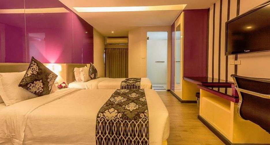 For sale hotel in Phra Khanong, Bangkok