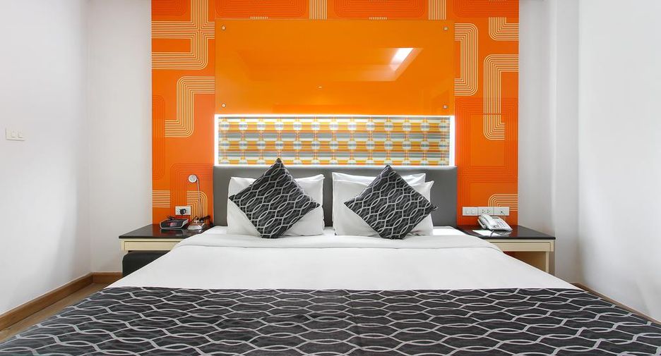 For sale hotel in Phra Khanong, Bangkok