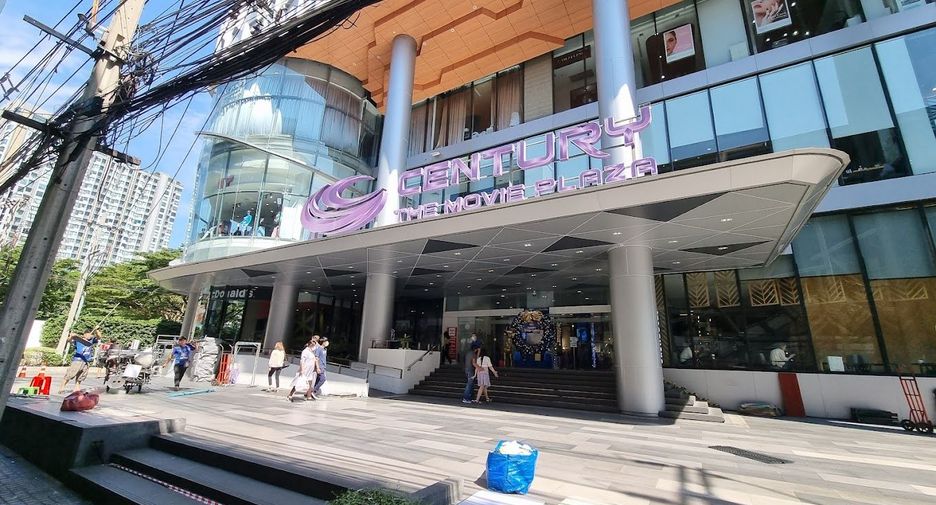 For sale hotel in Phra Khanong, Bangkok