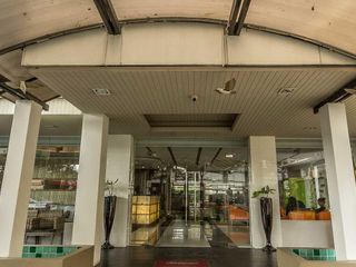 出售 酒店 在 Phra Khanong, 曼谷