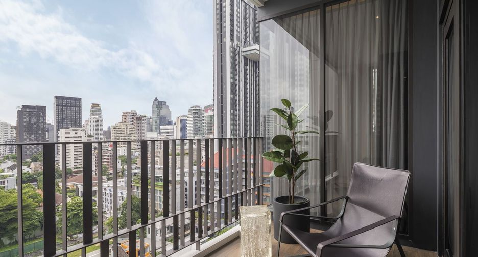 For sale 2 Beds condo in Khlong Toei, Bangkok