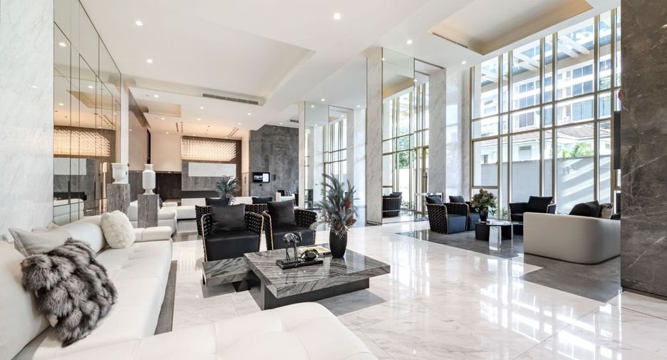 For sale 2 Beds condo in Khlong Toei, Bangkok