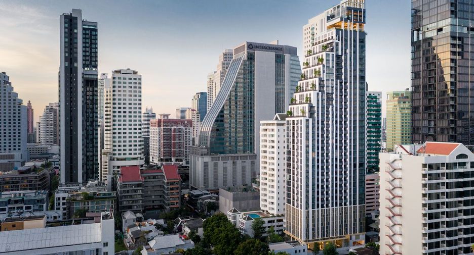 For sale 2 Beds condo in Khlong Toei, Bangkok