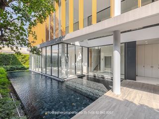 For sale 5 Beds house in Huai Khwang, Bangkok