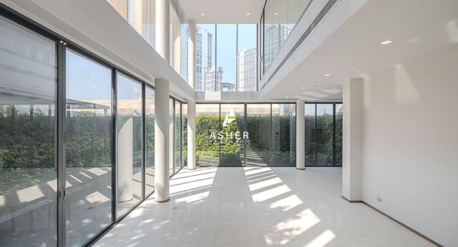出售 5 卧室 独立屋 在 Huai Khwang, 曼谷