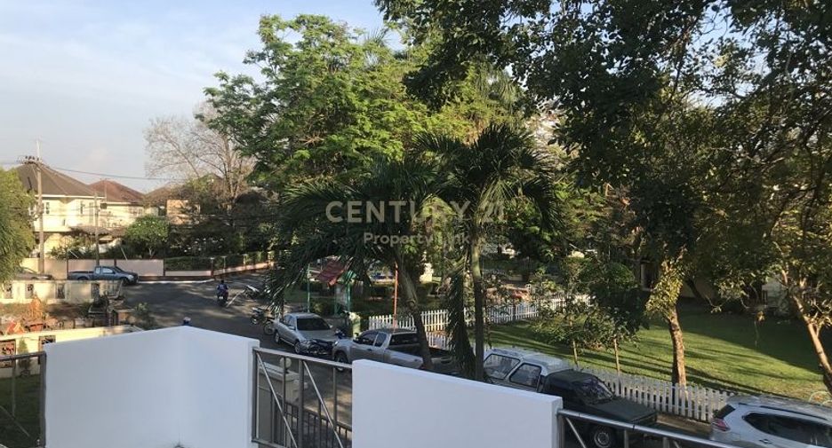 Casa en venta de estudio en Mueang Pathum Thani, Pathum Thani