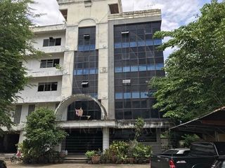 For sale office in Mueang Samut Prakan, Samut Prakan
