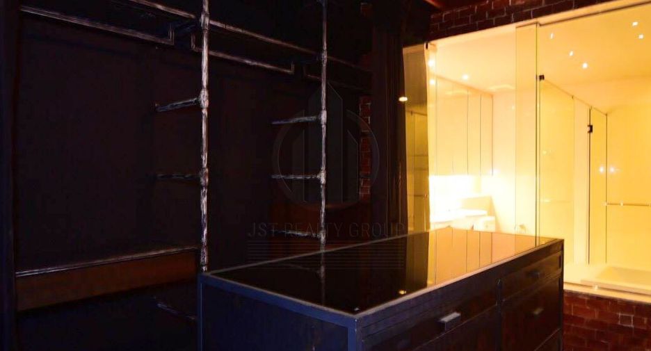 À vendre 3 chambres condo à Khlong Toei, Bangkok