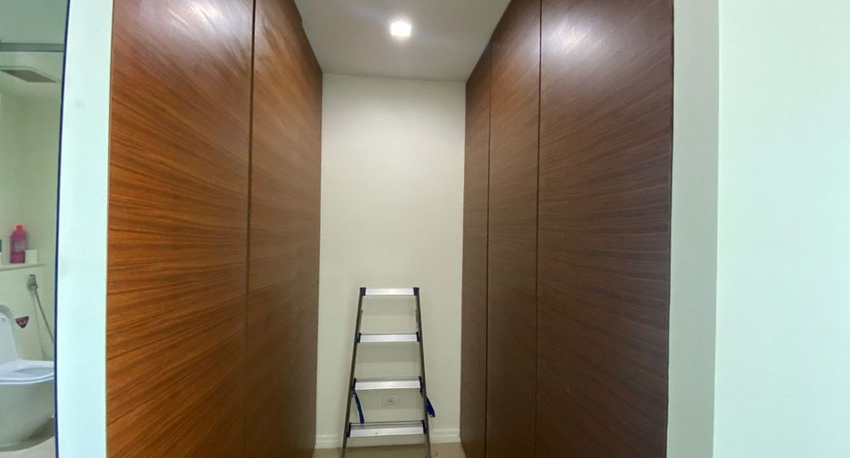 À vendre 2 chambres condo à Sathon, Bangkok