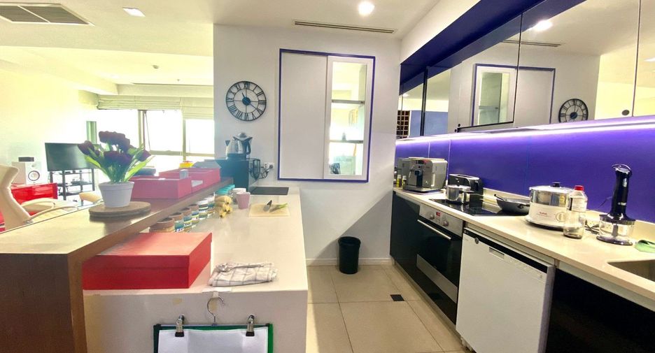 À vendre 2 chambres condo à Sathon, Bangkok