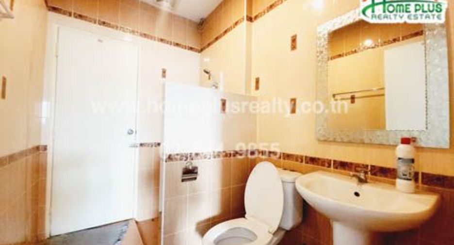 For sale 4 bedrooms retail Space in Mueang Phetchabun, Phetchabun