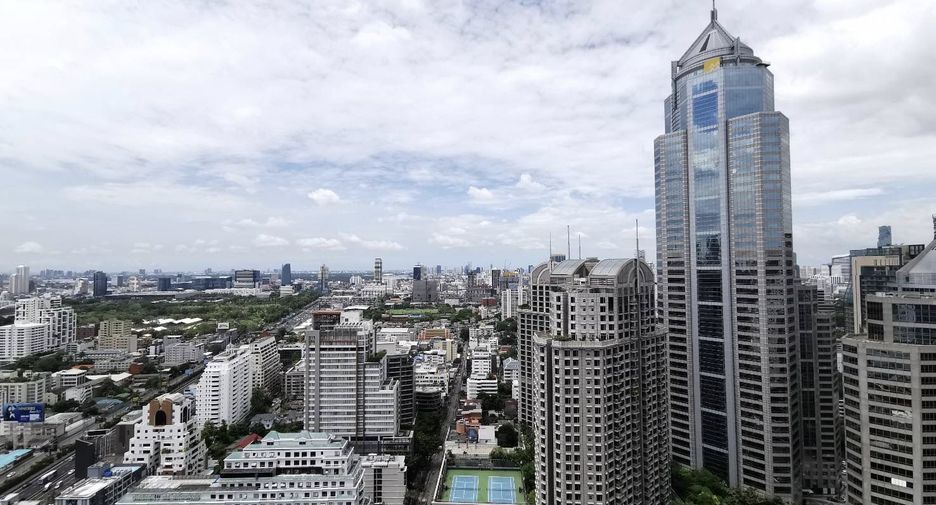 For rent 2 ベッドルーム condo in Pathum Wan, Bangkok