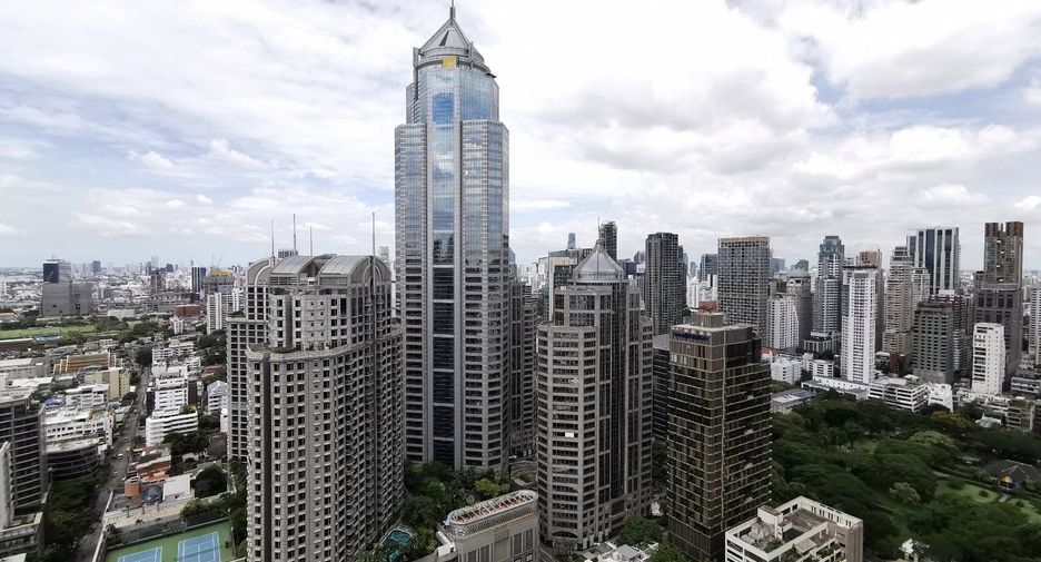 For rent 2 ベッドルーム condo in Pathum Wan, Bangkok