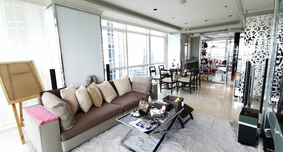 For rent 2 ベッドルーム condo in Pathum Wan, Bangkok