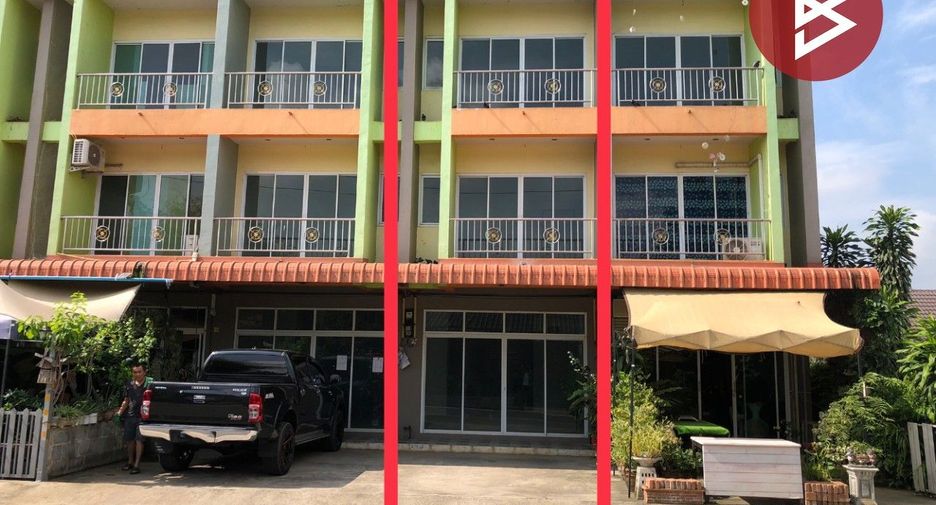 For sale 4 Beds retail Space in Plaeng Yao, Chachoengsao
