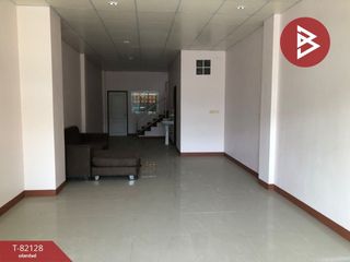 For sale 4 bed retail Space in Plaeng Yao, Chachoengsao
