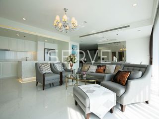 For sale 3 bed condo in Yan Nawa, Bangkok
