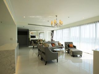 For sale 3 bed condo in Yan Nawa, Bangkok