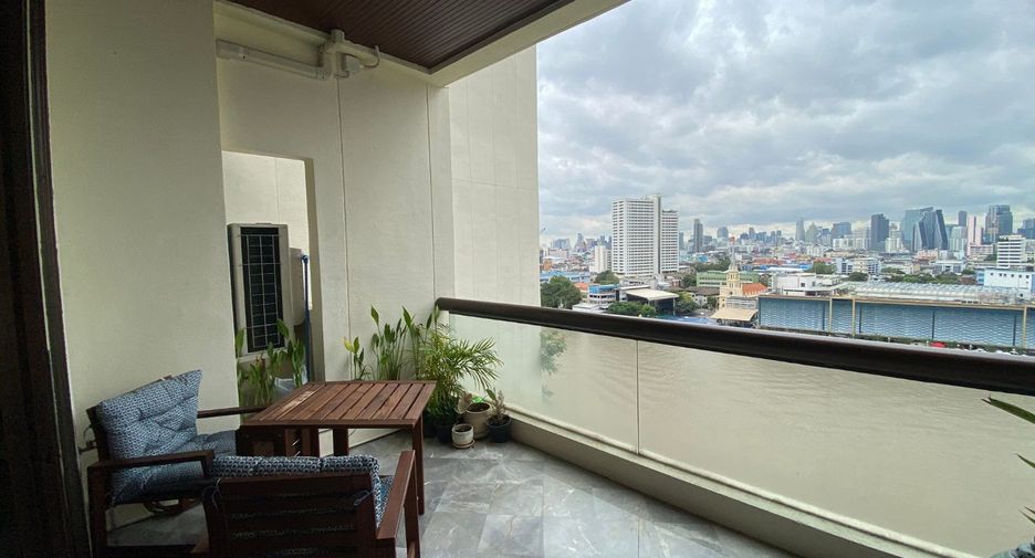 For rent 3 bedrooms condo in Bang Rak, Bangkok