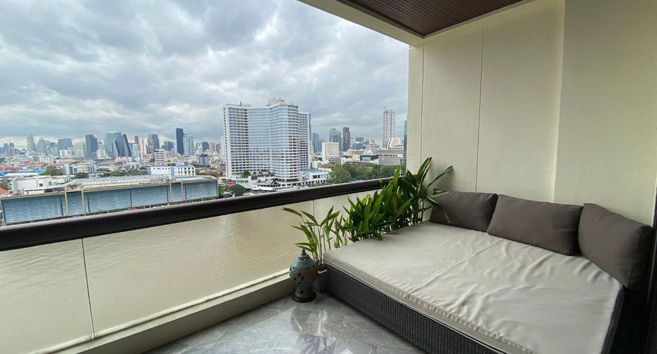 For rent 3 bedrooms condo in Bang Rak, Bangkok
