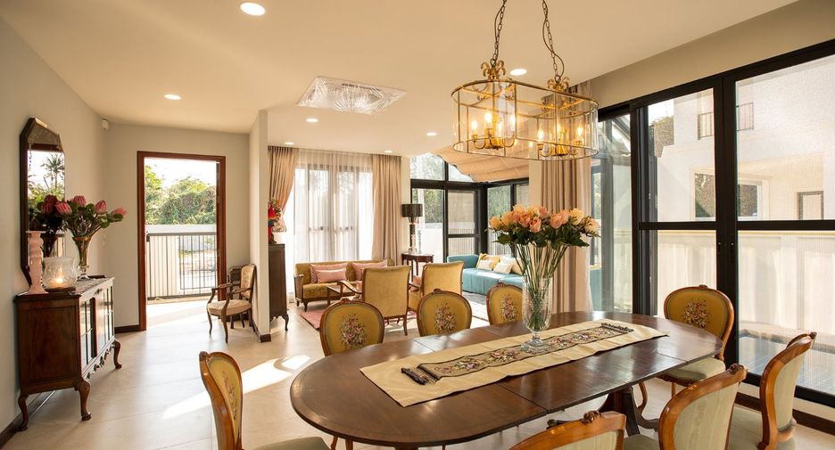 For sale 3 bedrooms villa in Saraphi, Chiang Mai