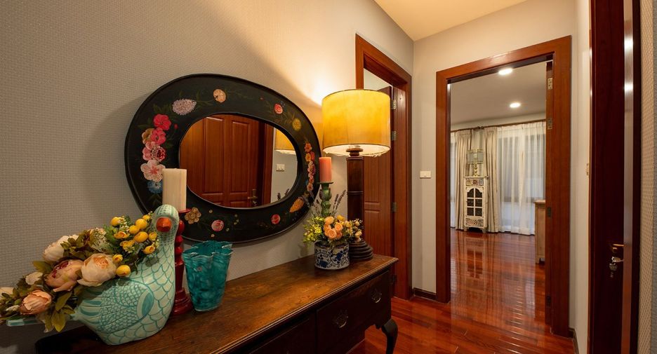 For sale 3 bedrooms villa in Saraphi, Chiang Mai