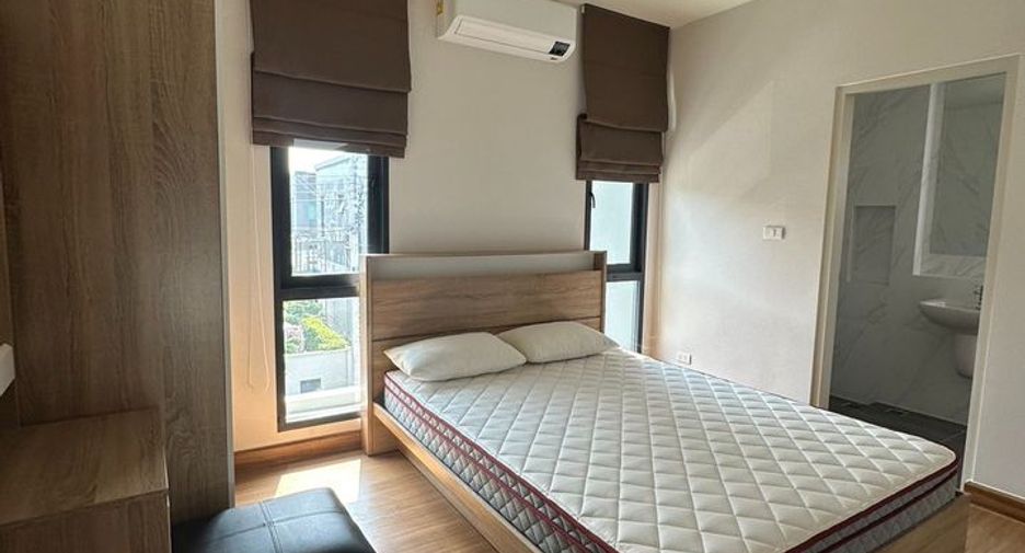 Аренда 4 спальни дом в Bang Phli, Самутпракан