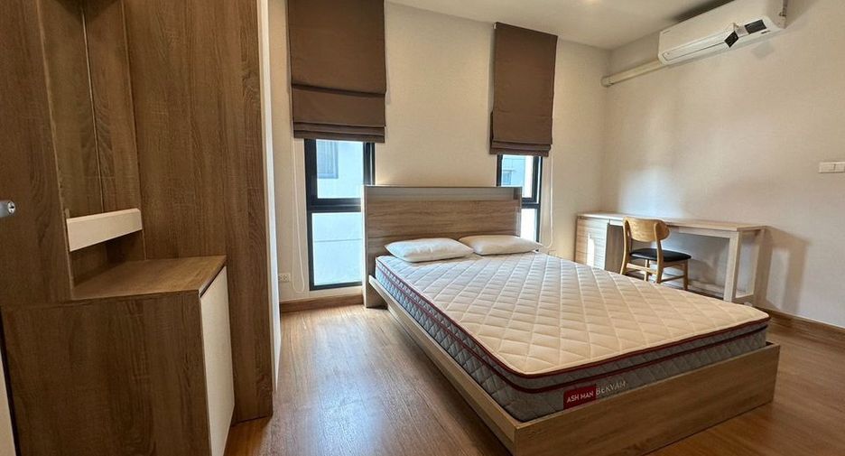 Аренда 4 спальни дом в Bang Phli, Самутпракан