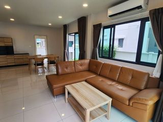 Аренда 4 спальни дом в Bang Phli, Самутпракан