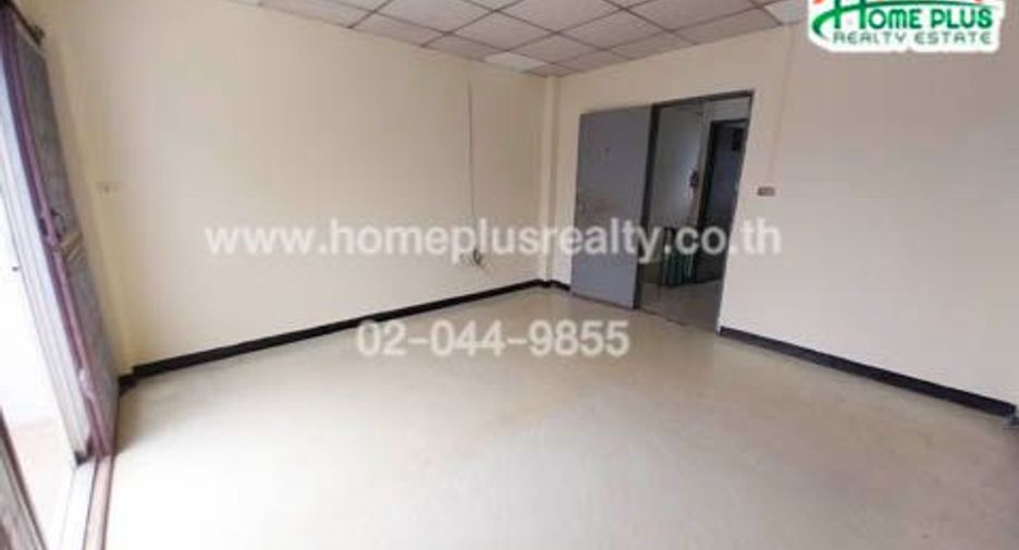 For sale 2 ベッドルーム townhouse in Nong Khaem, Bangkok