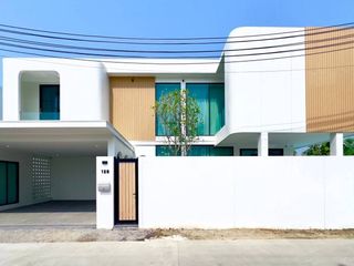 À louer et à vendre 4 chambres maison à Hang Dong, Chiang Mai
