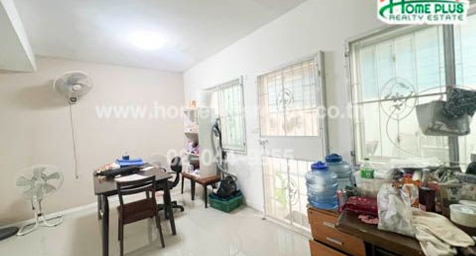 For sale 3 ベッドルーム townhouse in Mueang Samut Prakan, Samut Prakan