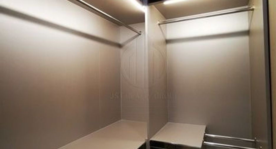 À vendre 2 chambres condo à Pathum Wan, Bangkok