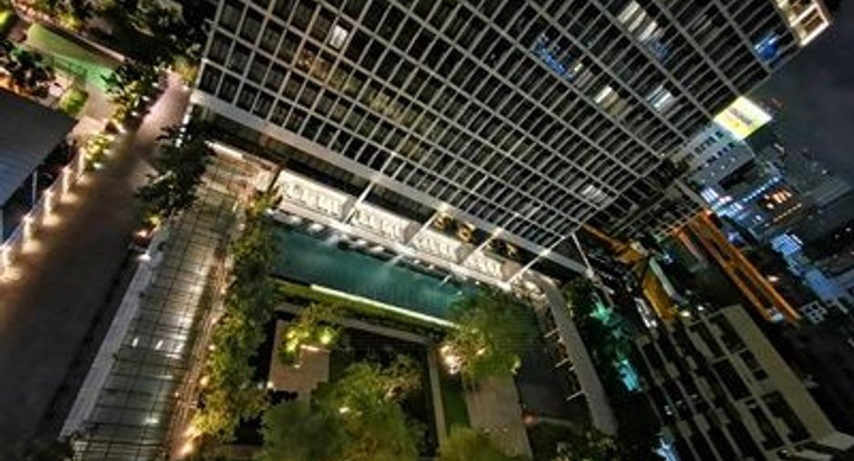 À vendre 2 chambres condo à Pathum Wan, Bangkok