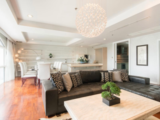 For sale 4 bedrooms condo in Watthana, Bangkok