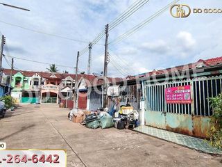 For sale 1 bed townhouse in Na Di, Prachin Buri